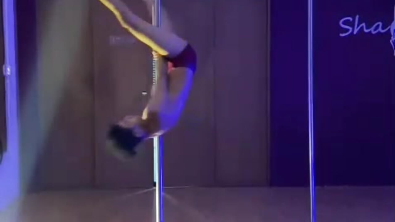 😈💦 And let me show you everything this body wants to give you - video by Erick_Zhimerman cam model