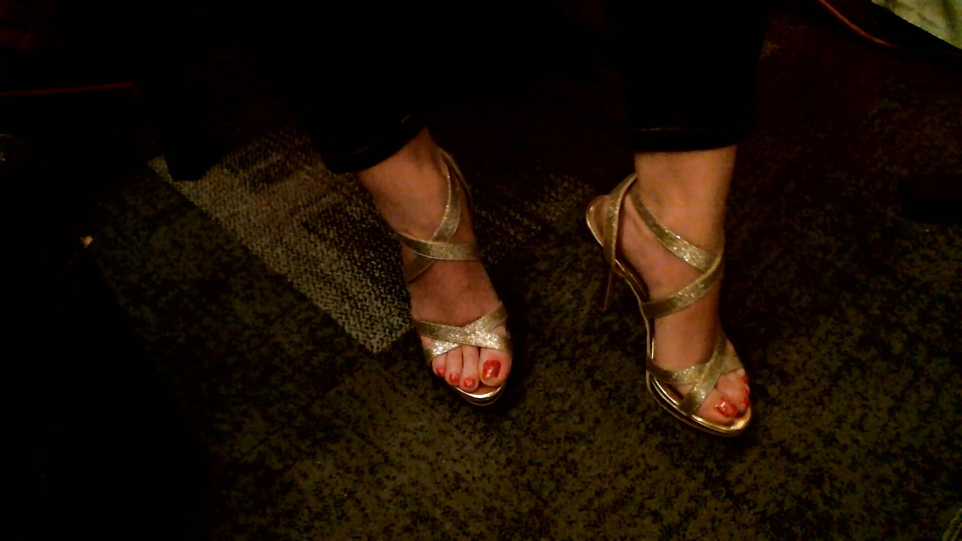 Heel Play! - video by kaimira_knight cam model