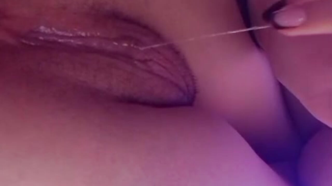Wet pussy 💦🔥