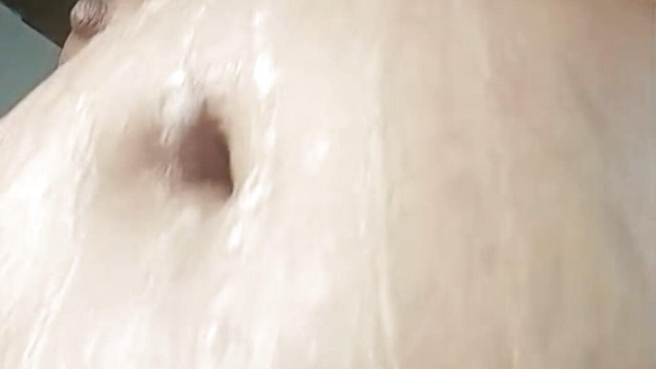 Saliva body  🥵🥵💦