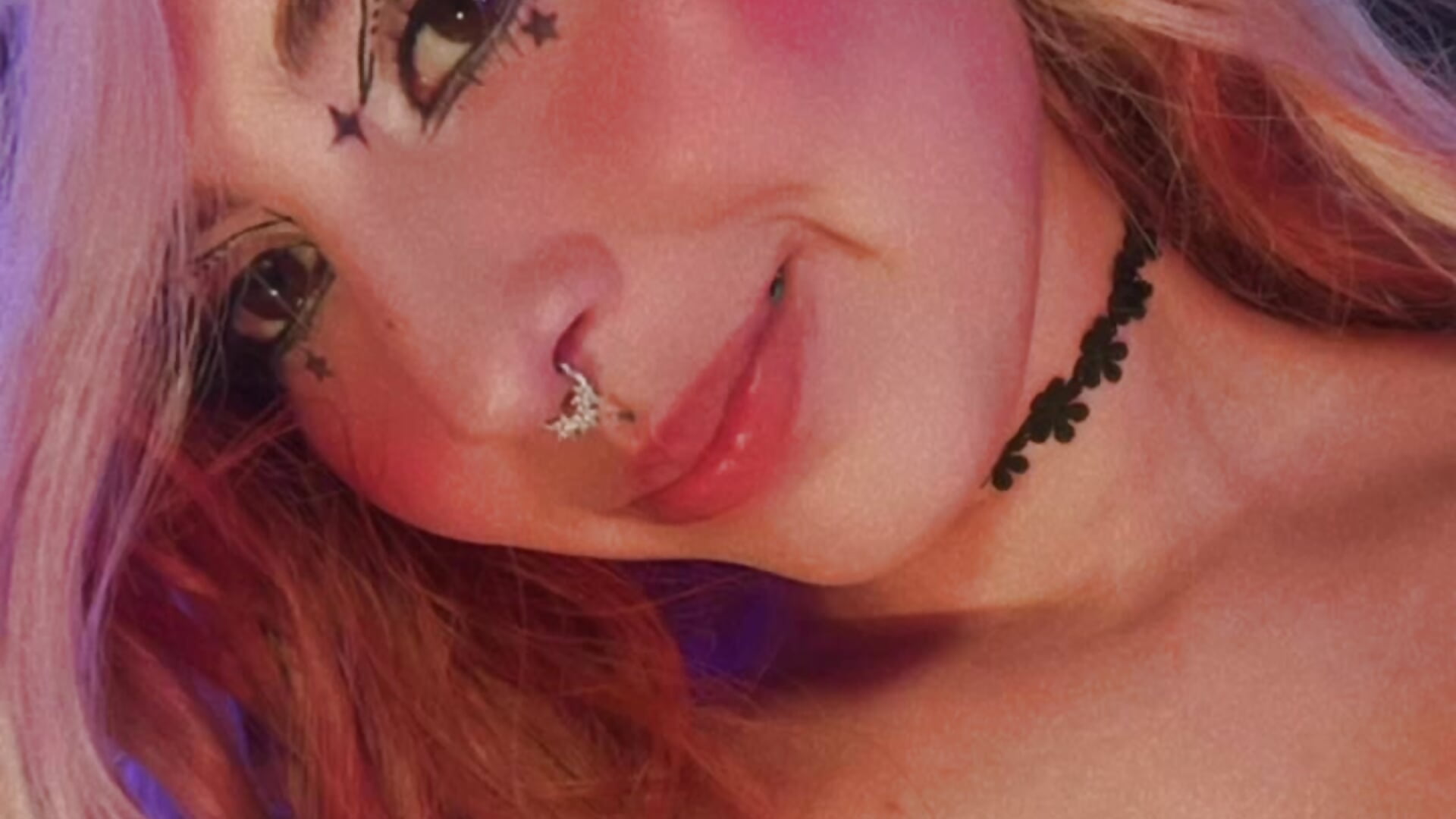 🤟 - video by _Dahiann_a cam model