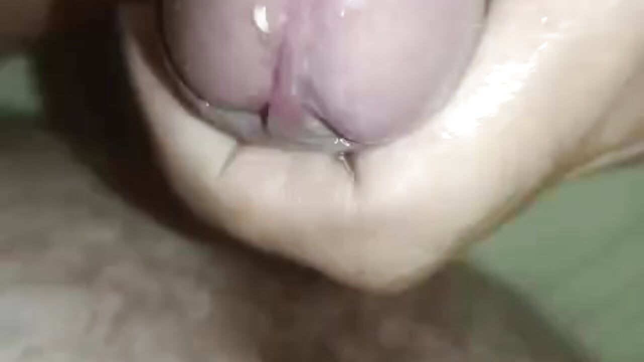 A straight guy cums while a transsexual with a big dick fucks him in the ass 😋 - video av alejandra01 cam model