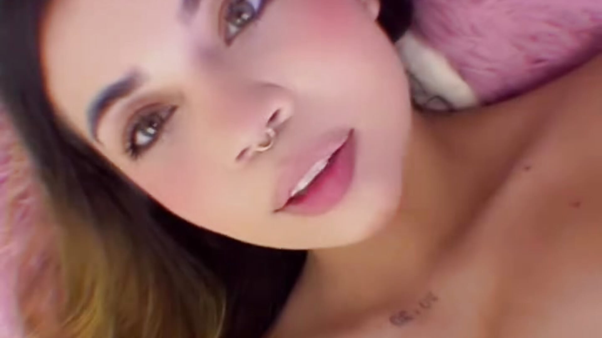 💅🏻🫦– gemmafosterr kameramodell videója