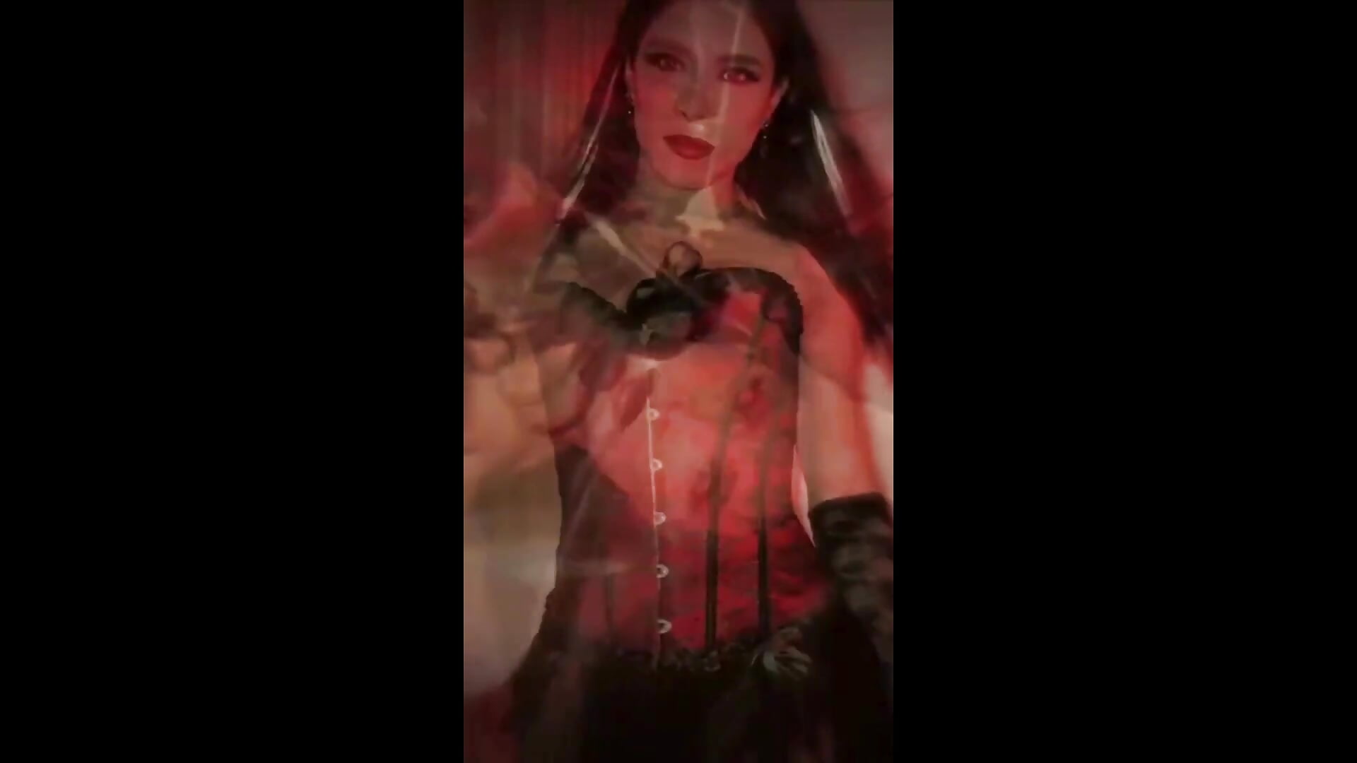 HALLOWEN 💀🎃 - video oleh model kamera Aleja_arango1