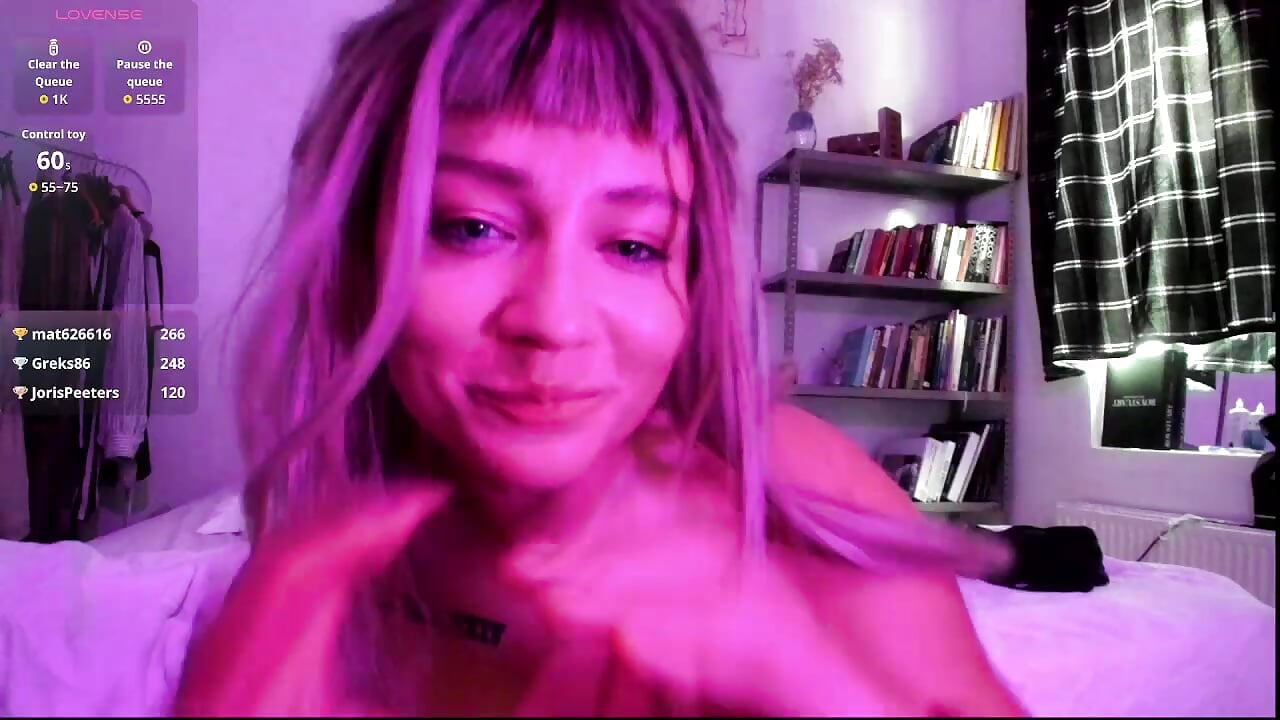Jumping tits with sweet kiss 🍒