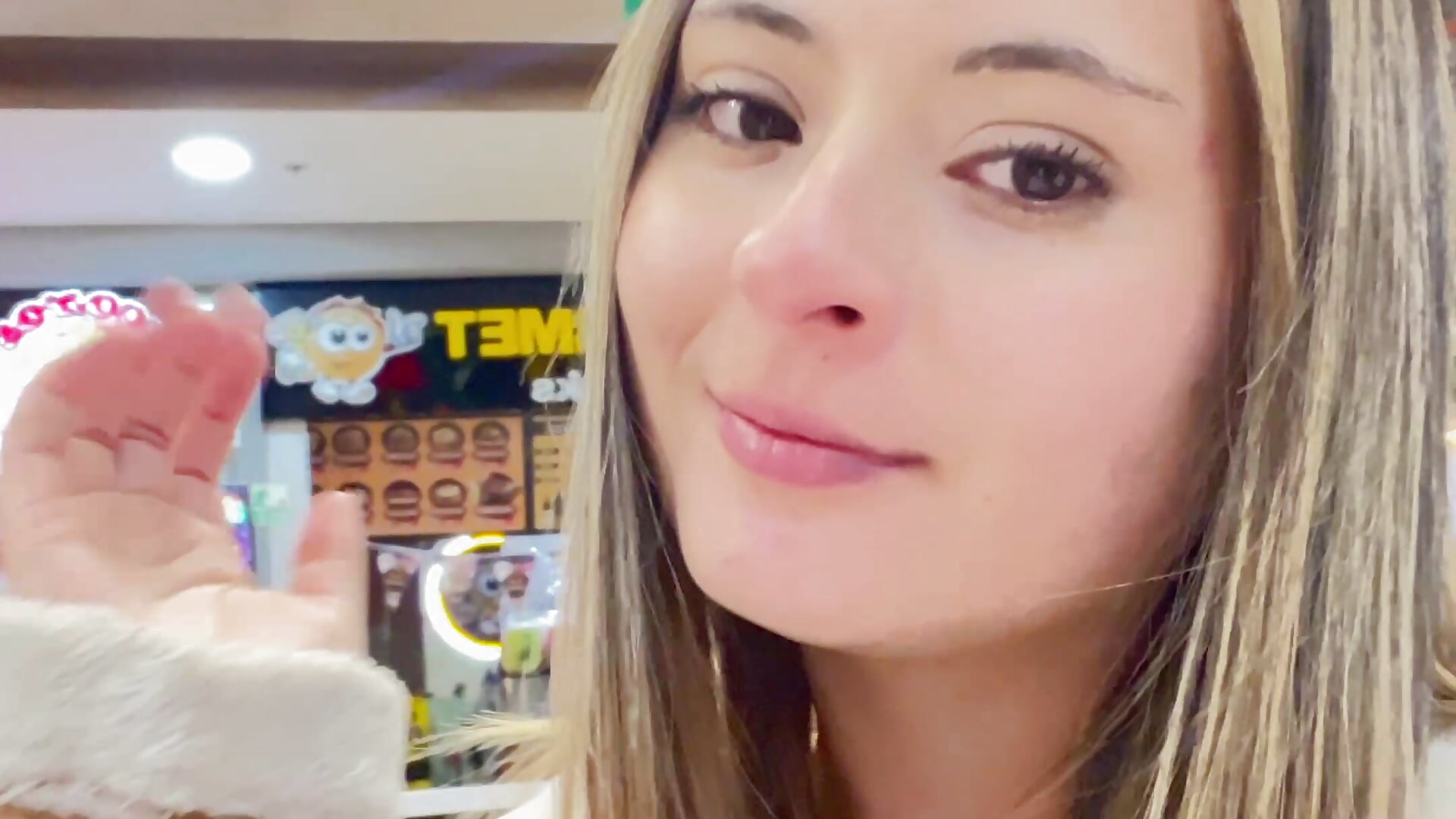 Olvide cómo grabar 🤭 - video by Lilaa2305 cam model