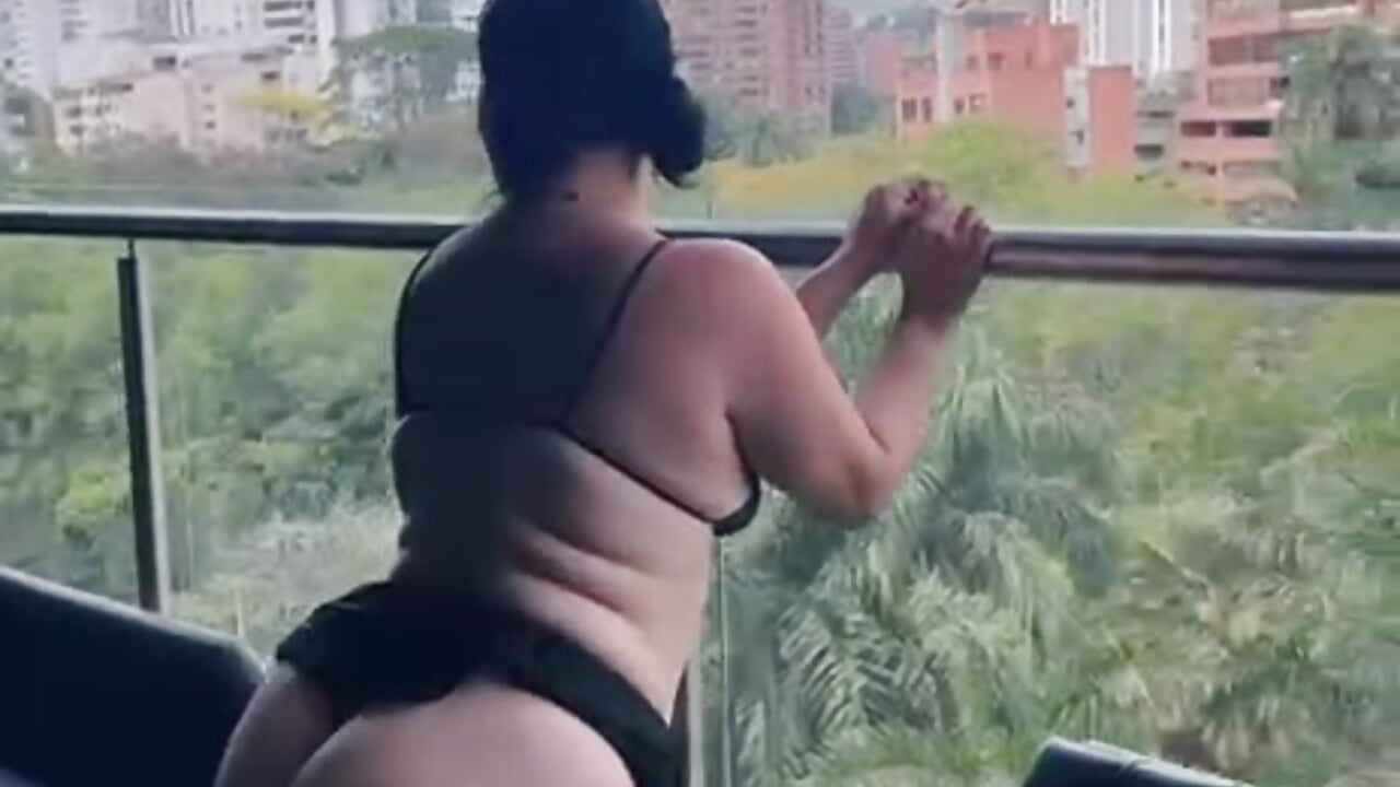 feeling a little naughty for you 🍑❤️‍🔥 - video by KyleDoom cam model