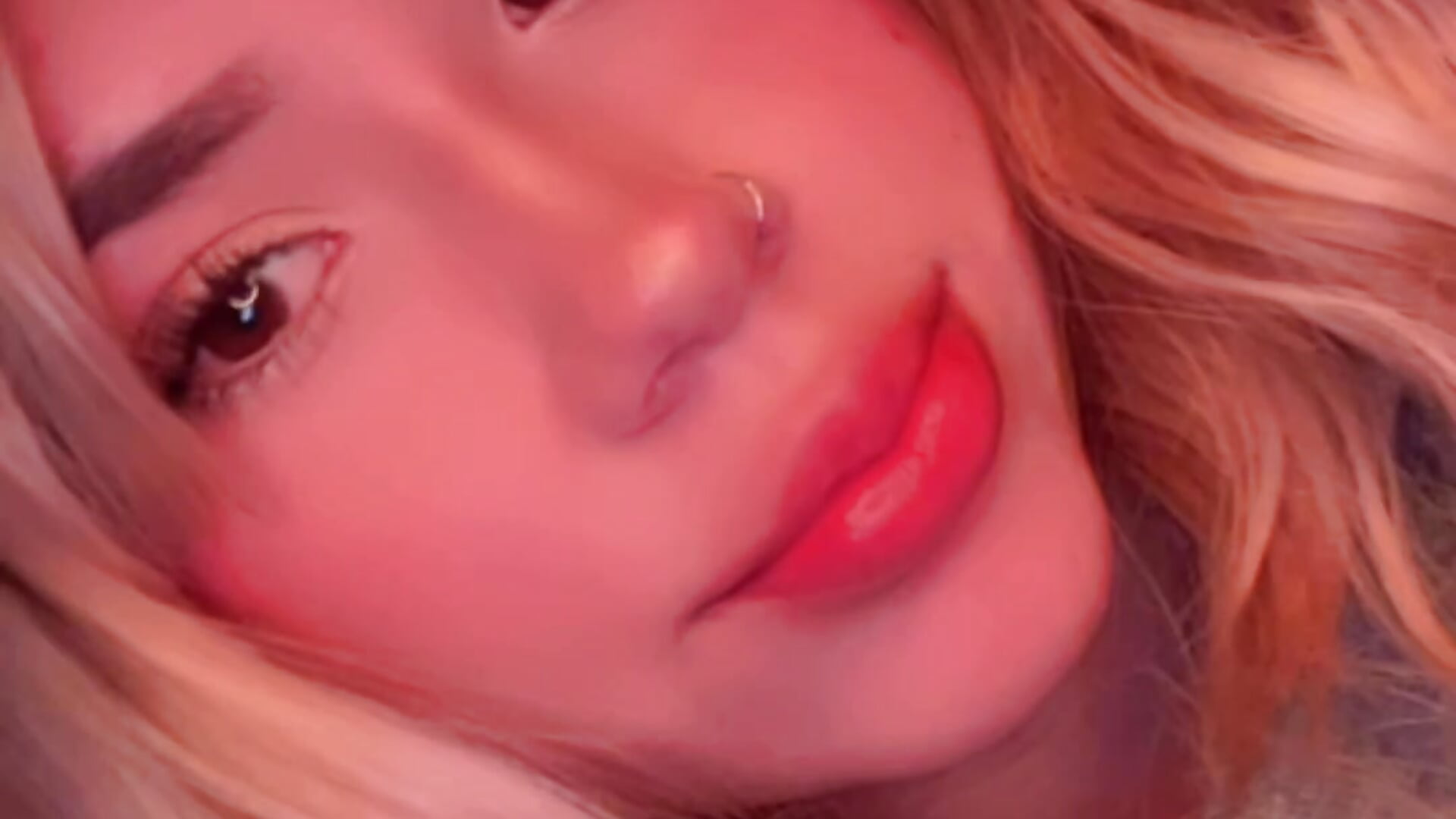 Me volví adicta a la música del infiel de beele 😭😭😭❤️ - video by Im_Valen_Cute cam model