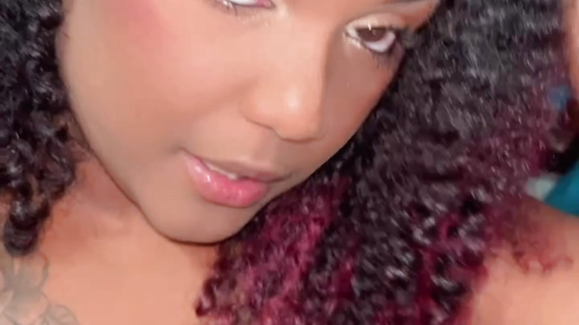 Kiss me - video by Just_Gissellex cam model