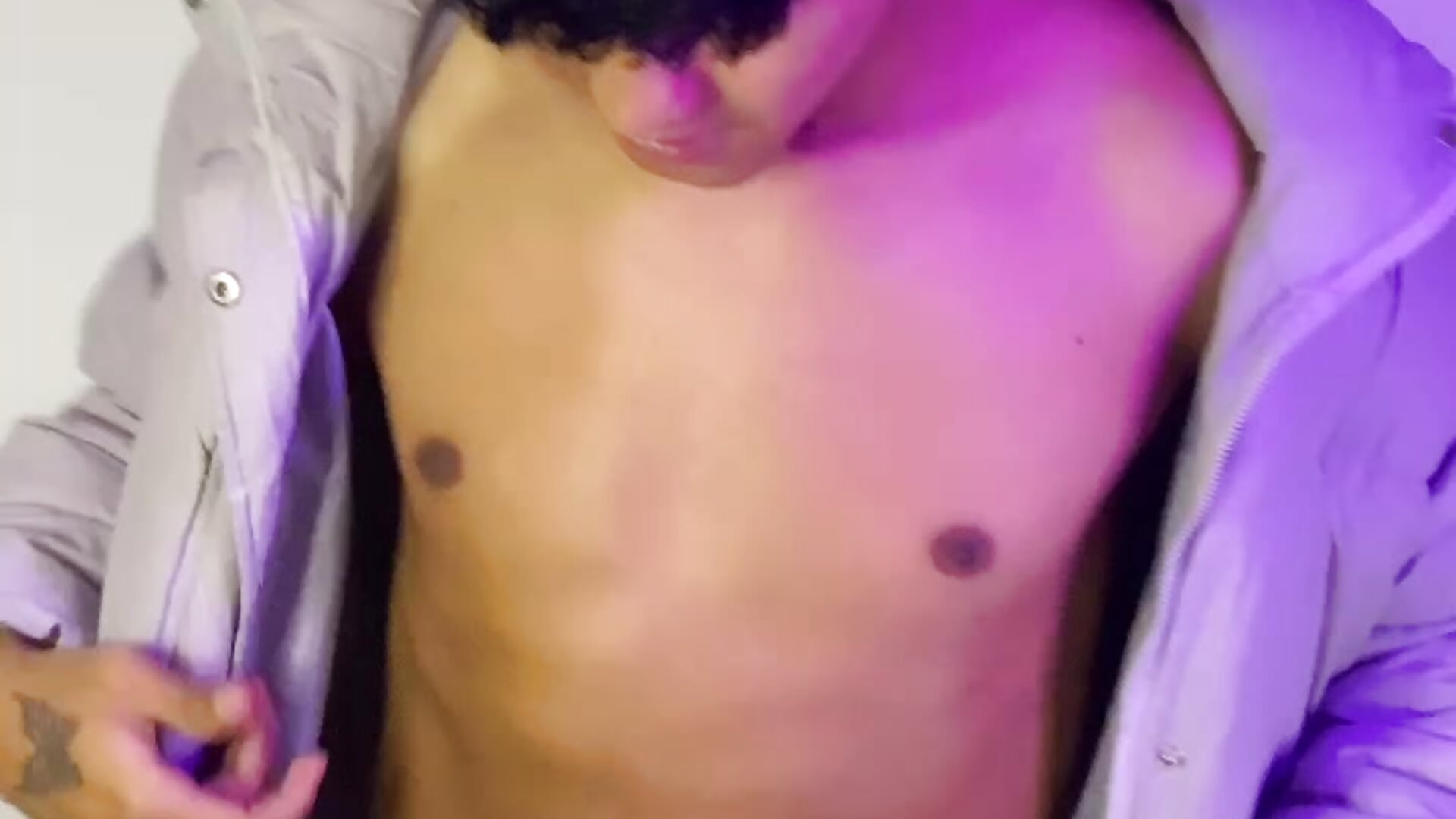 I wanna be yours - video oleh teobrowny kamera model