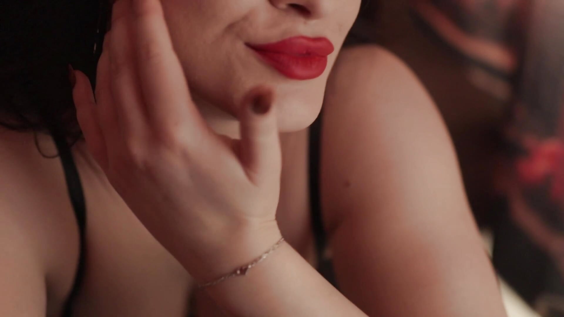 Topless for Halloween – video modela na kameri miss_sophieX