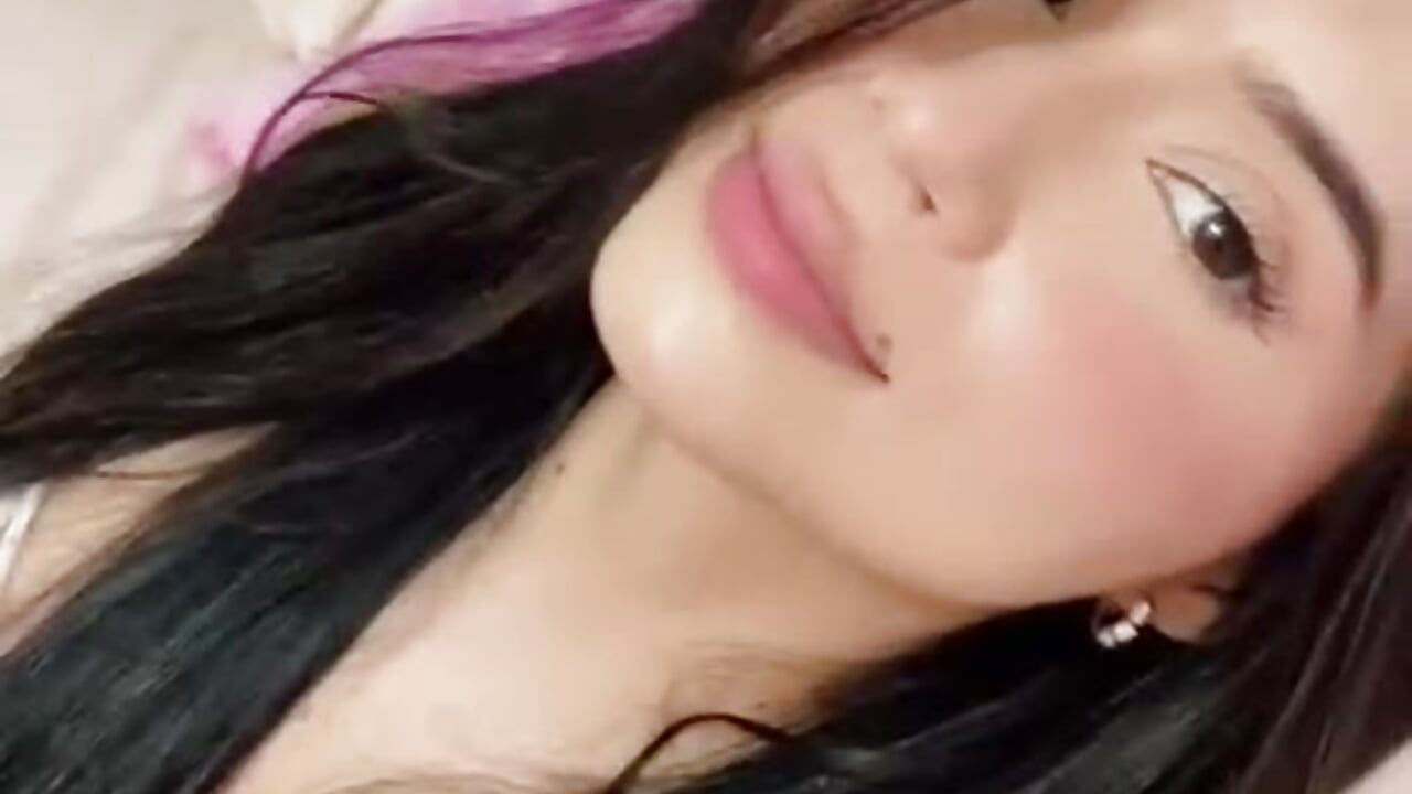 🤍🩷 - video by adhara__evanss cam model