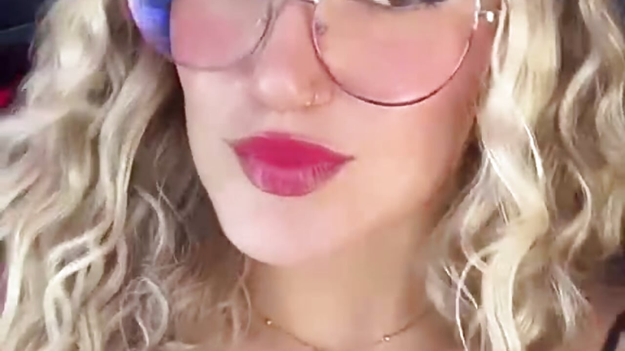 WhatsApp Video 2026-05-26 at 5,46,09 PM - video van Keyth_clement cam-model