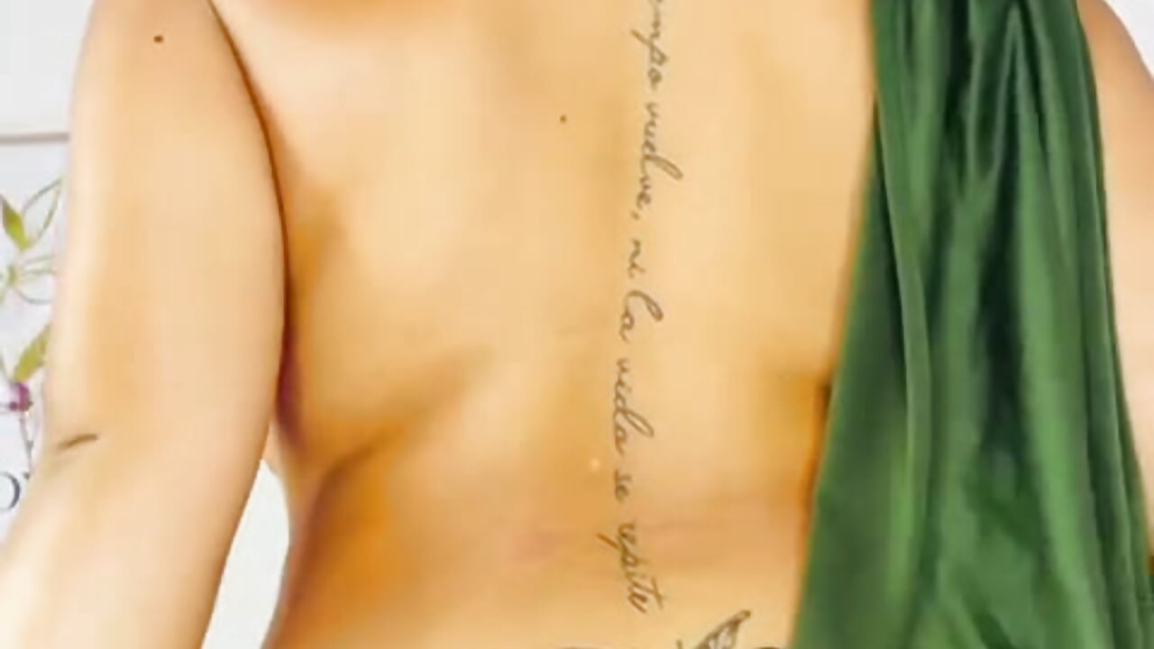 Don’t blink… I like teasing slow. 👀 - video by zulema_parvin cam model