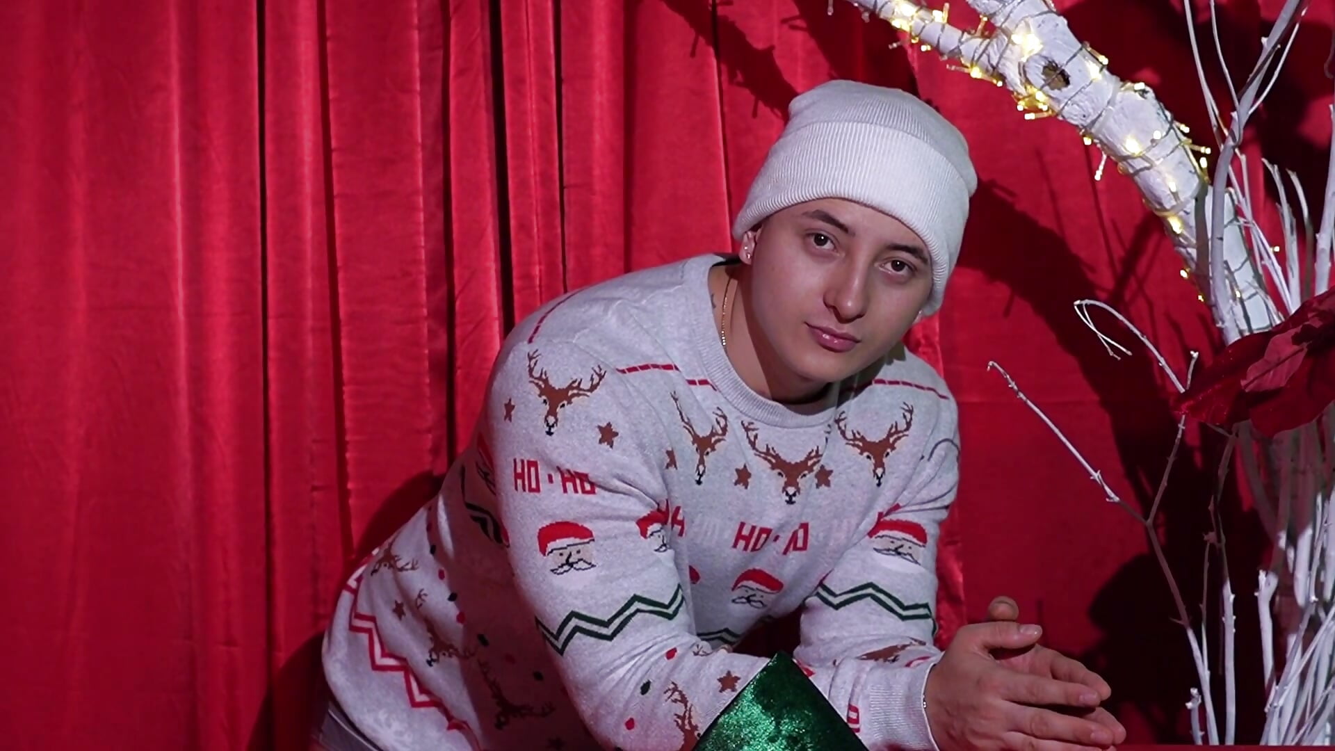 Christmas ✨ Craving ❤️‍🔥🎄 - video di Zack_Miller24 modella di cam