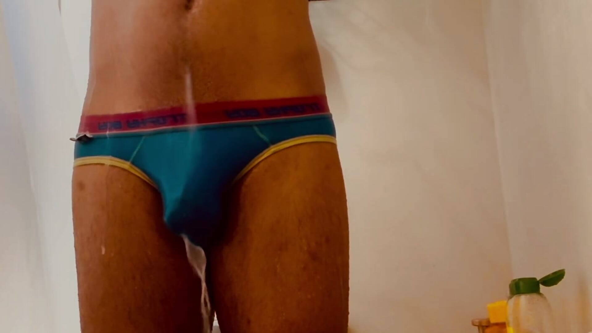 Shower accion - video od modelky/modela BottomVersVe02