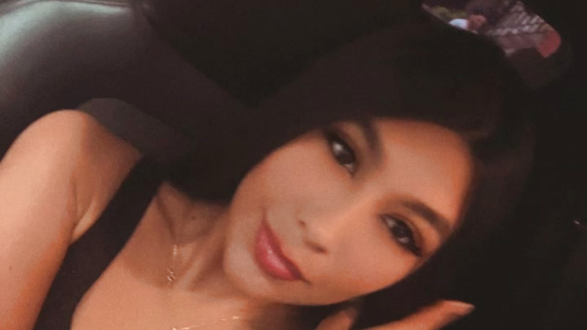 💜😚 - βίντεο μοντέλου Emilyh_