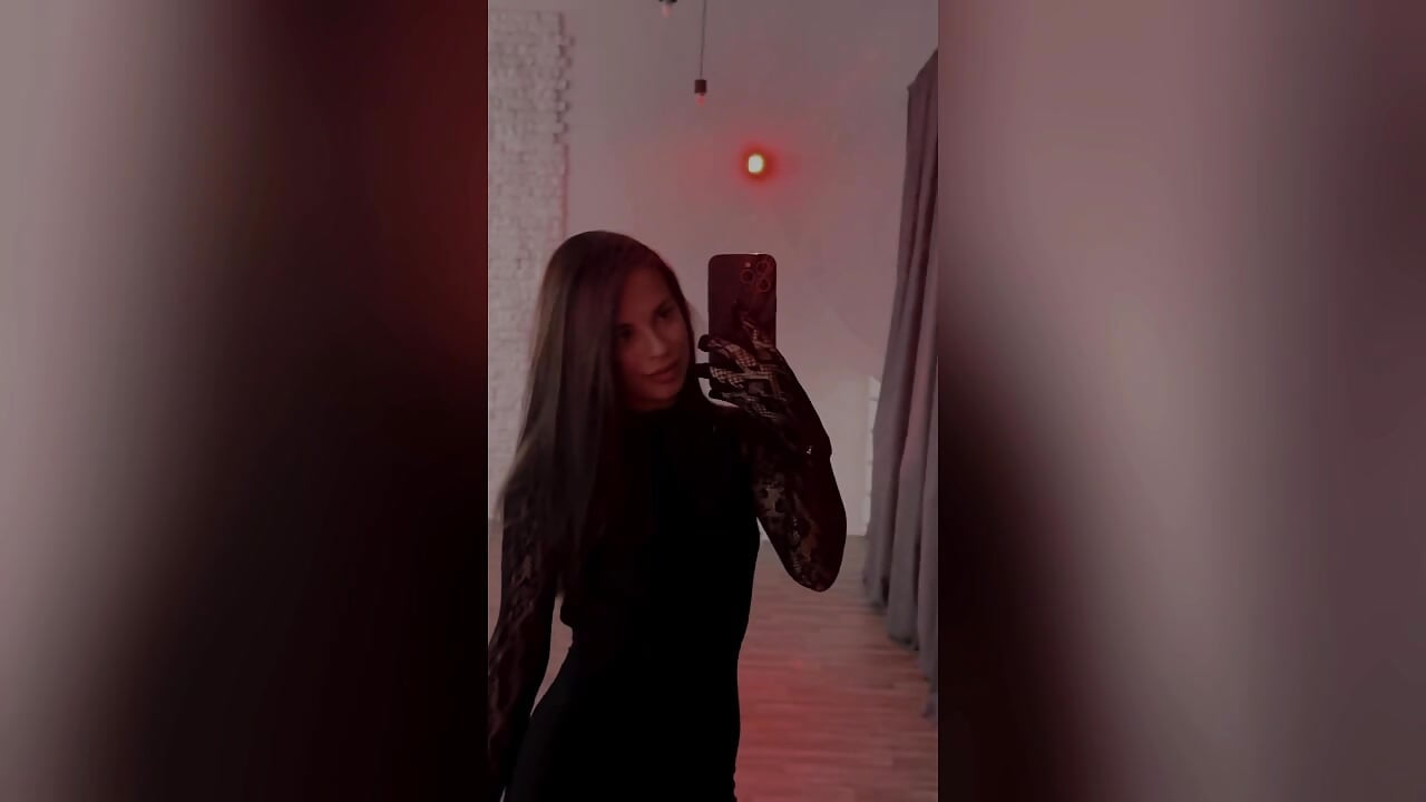 Dance - vidéo du modèle de showcams MoonriseGoddess