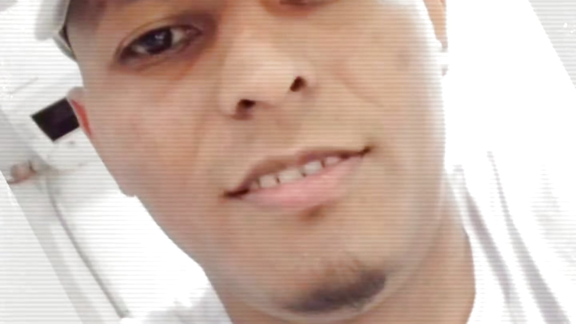 1000059524 - video by Ggjvdfhvde cam model