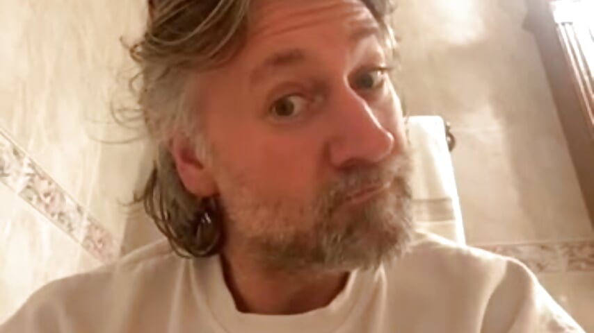 Crazy hair 😂 - video by LINYguy cam model