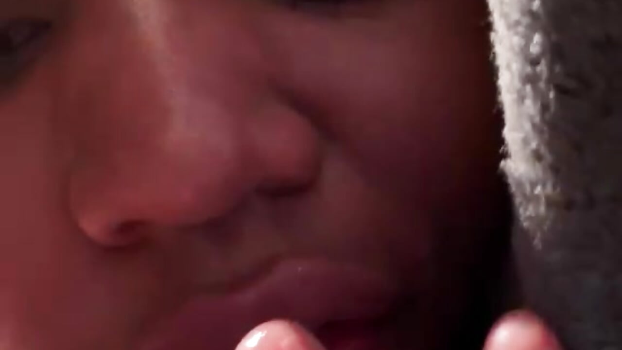 wet fingers