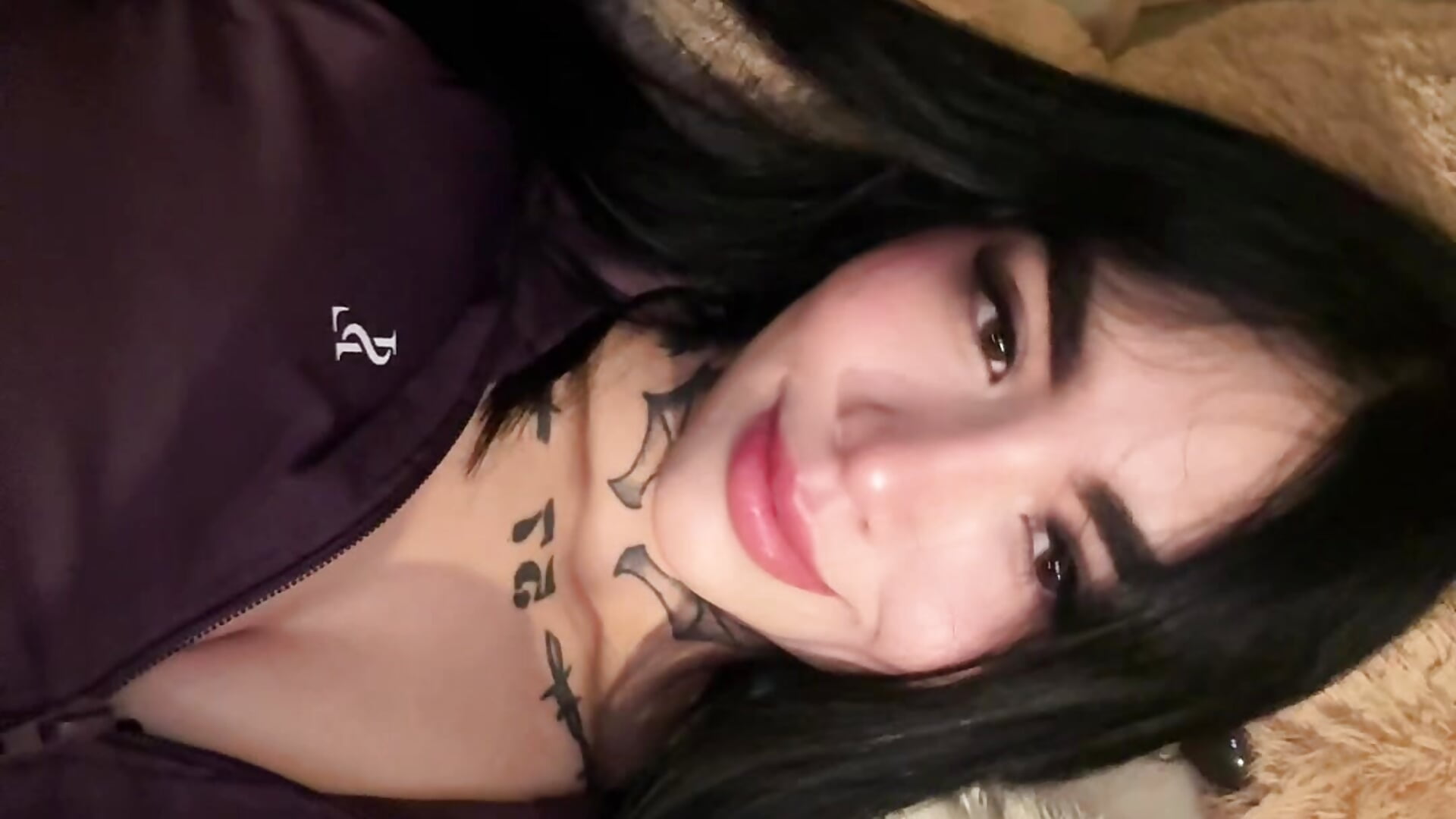 dcebedc8b69048b3a76430aa94b5274f - video của người mẫu cam Nickiiiii