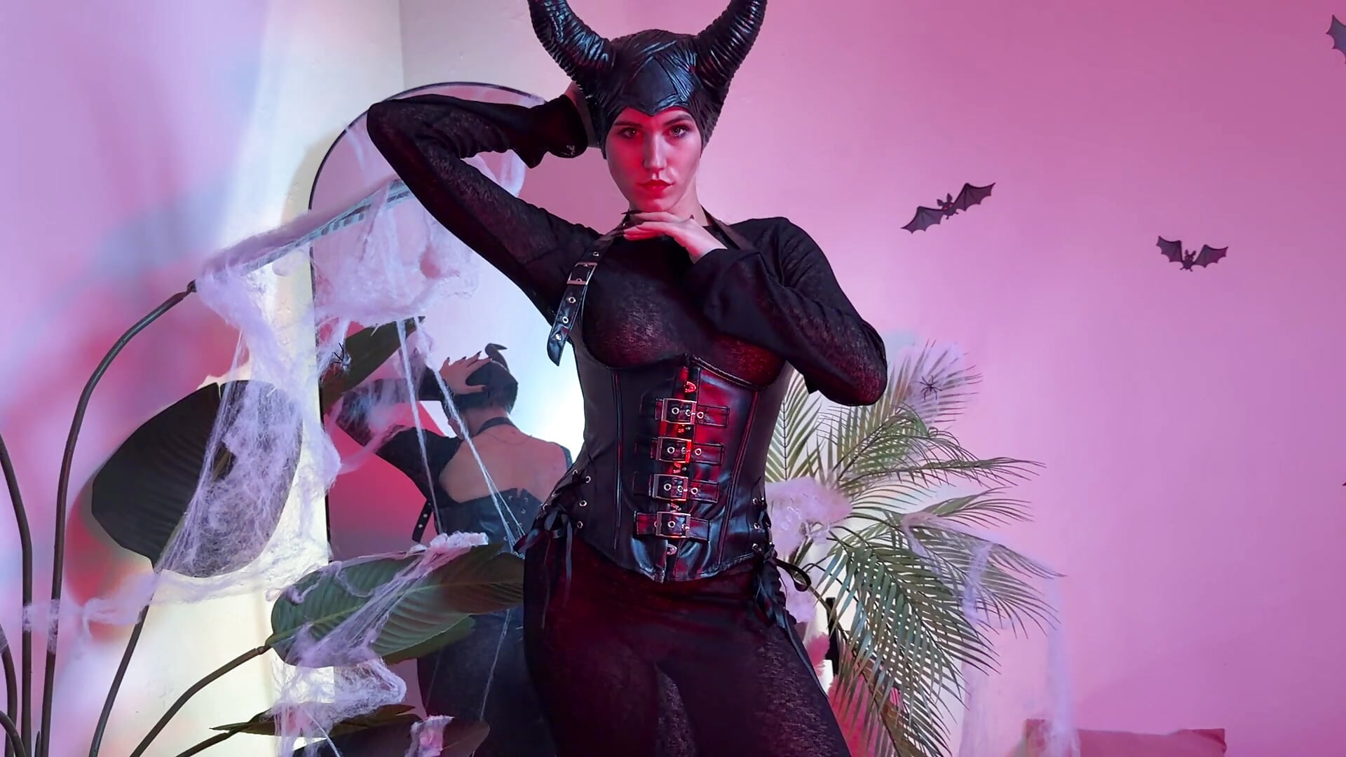 See the Goddess in her true form - video by dragon_ink cam model