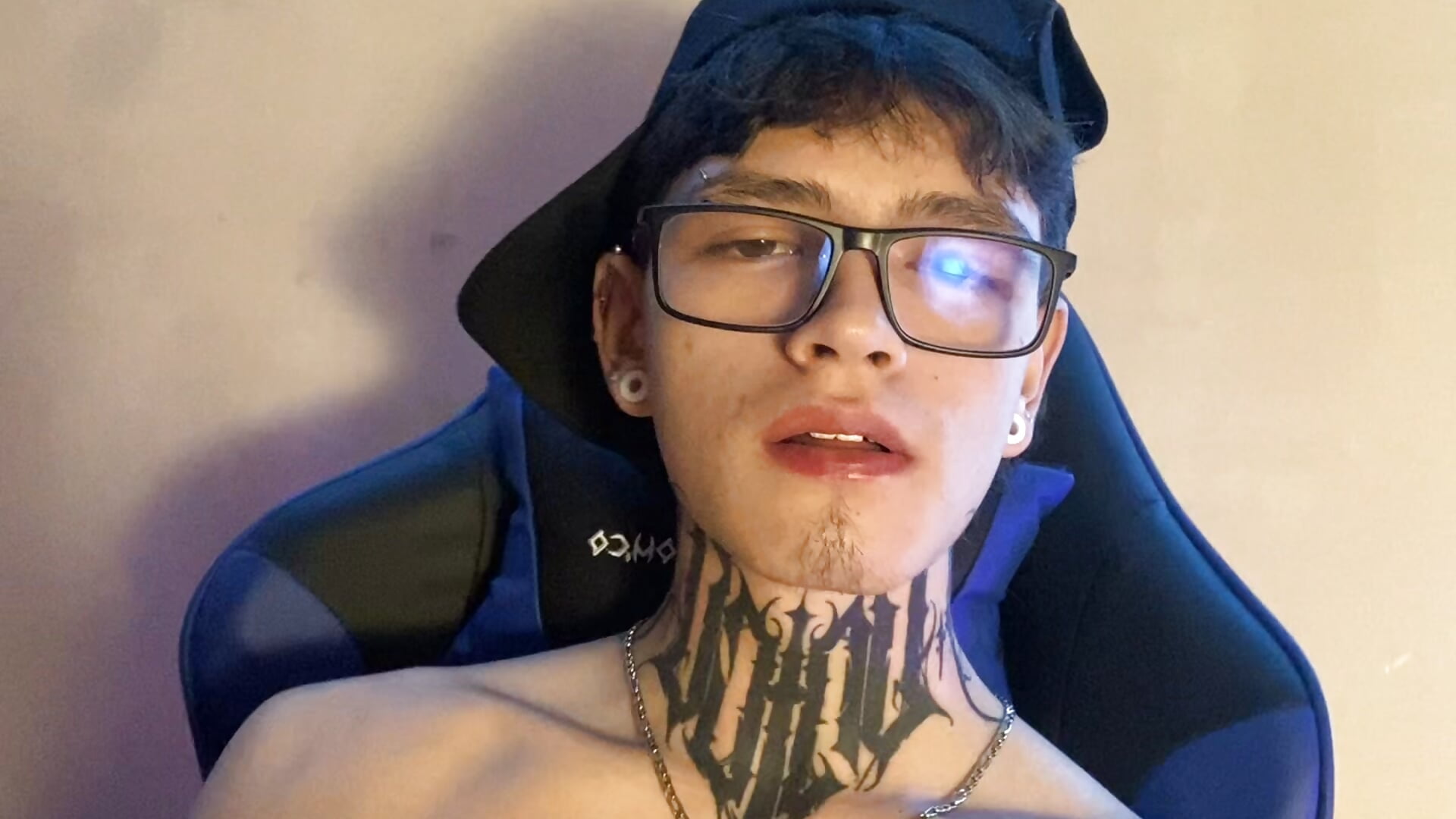 Do you like?🫣🔥 - video van Dan_brownn cam-model