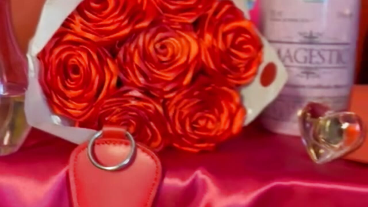 Happy Valentine's Day 2026 💗 - video oleh model kamera Monttserratt