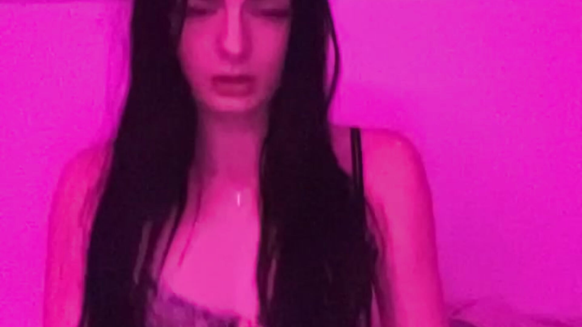 riding dildo 😋– AdelinaAlia kameramodell videója