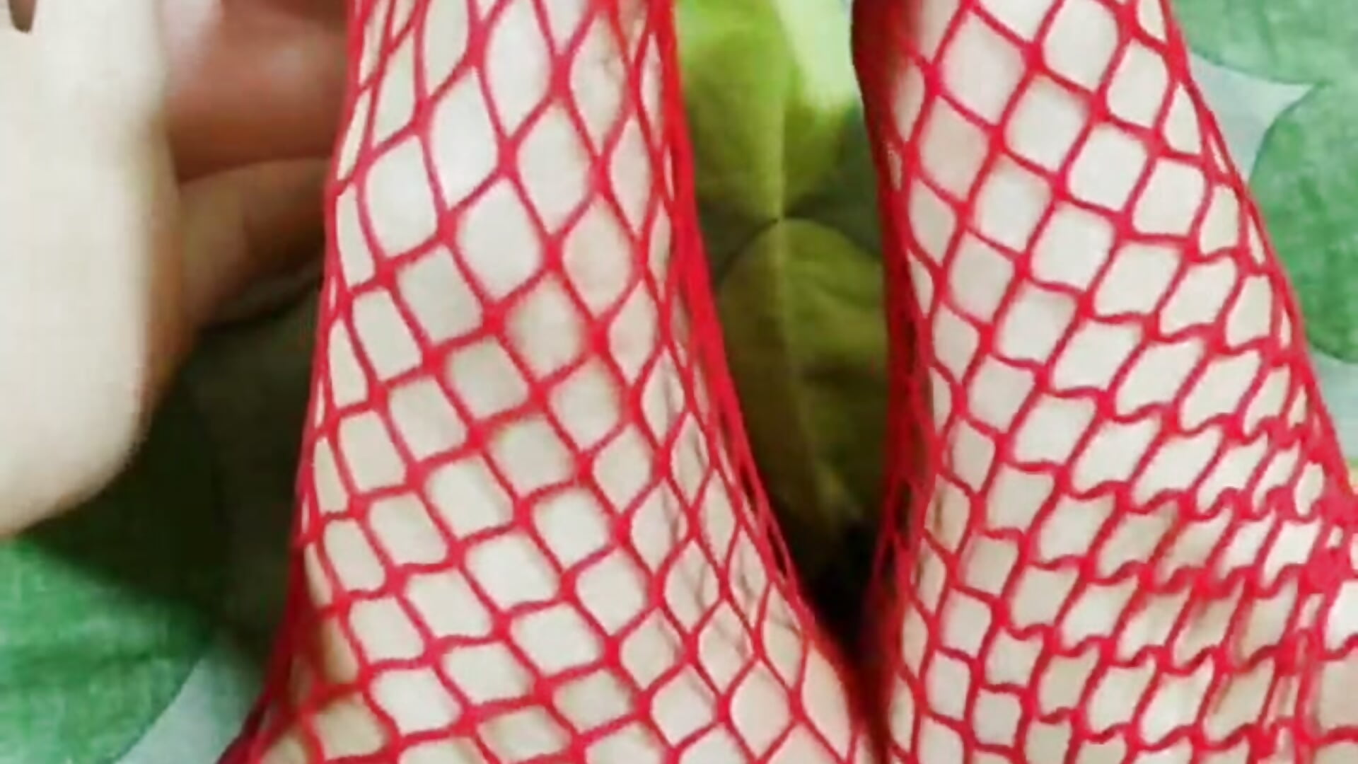 Footjob - video by Bloom-fairy cam model