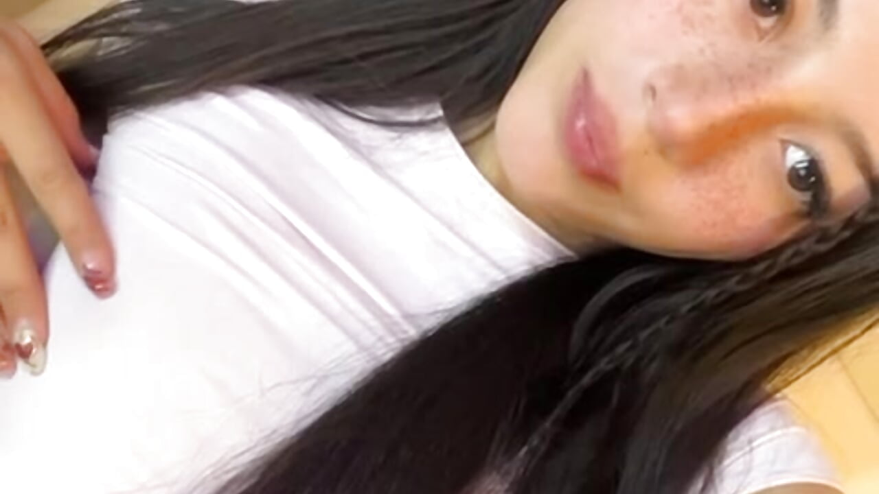 Small on the outside… but with huge cravings to make you lose control 😈💋 - video by Meelanny_ds cam model