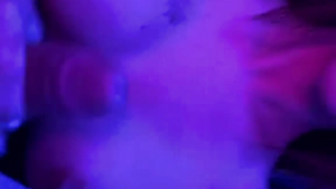 Enjoy watching how I suck a rich cock
