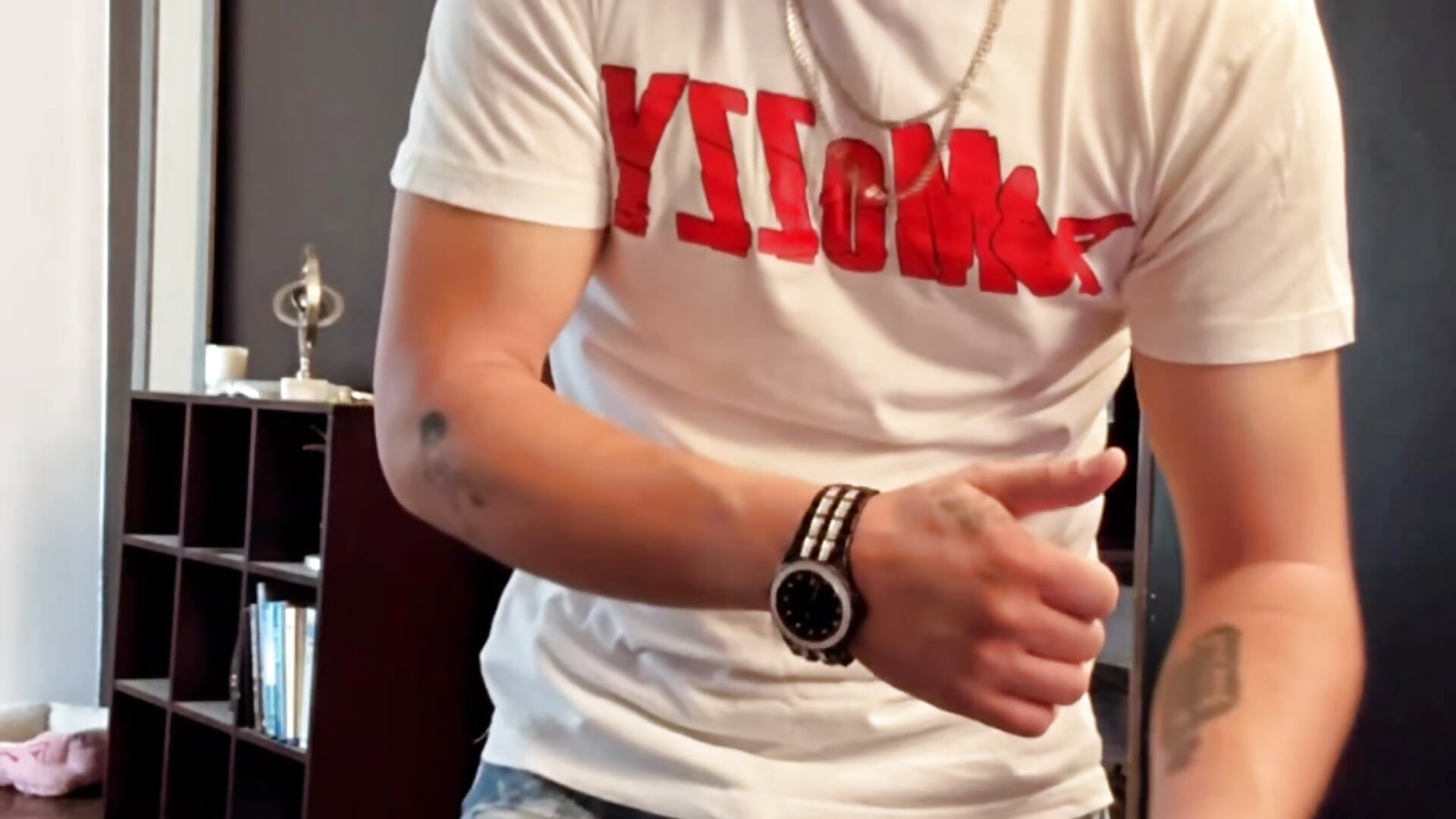 Another song in the making 😜 - วิดีโอโดย 8cho2os โมเดลแคม