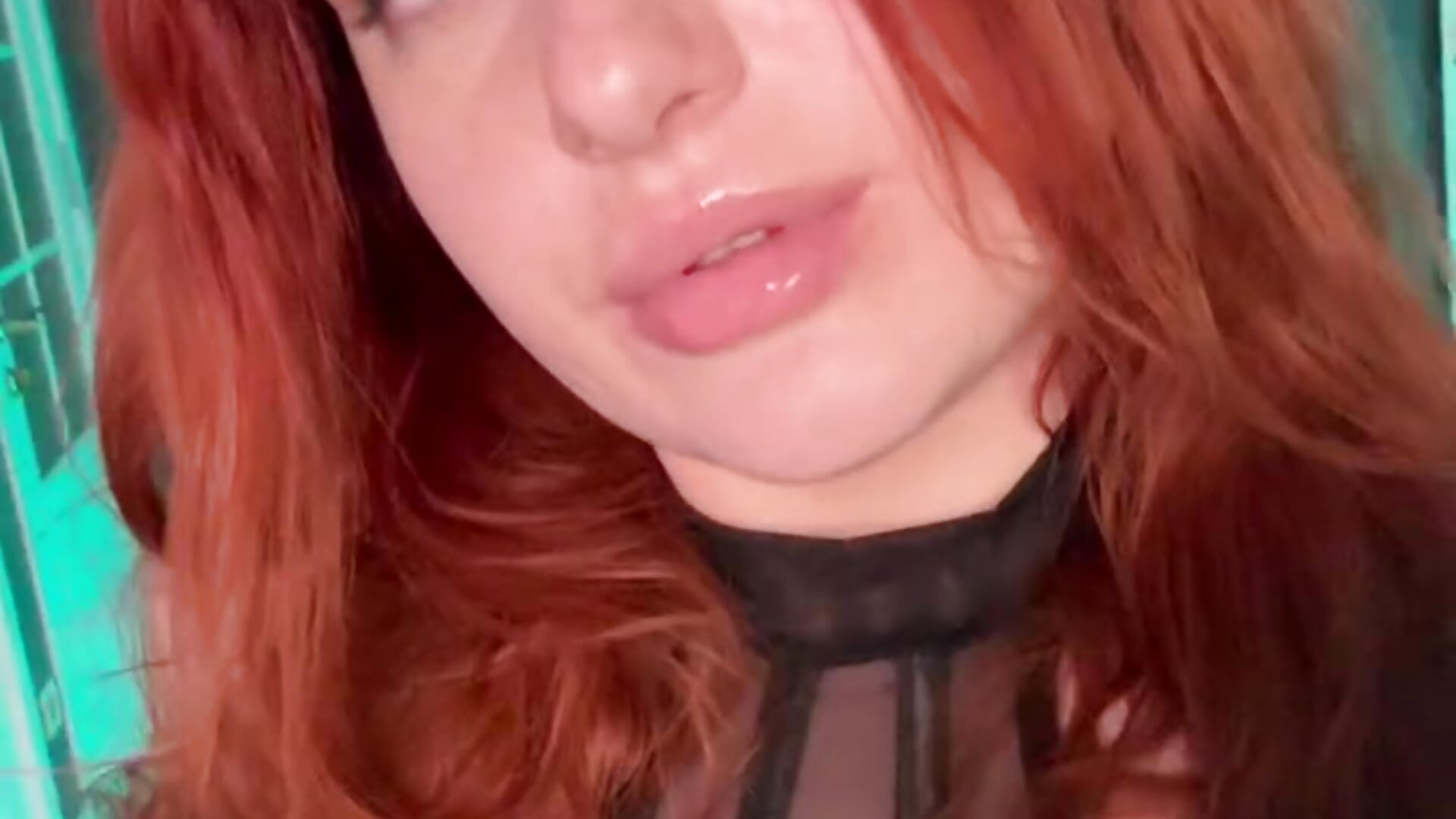 I have notifications turned on for stripchat, they come to my phone. So if you have anything, write - video van LisaElfy cam-model