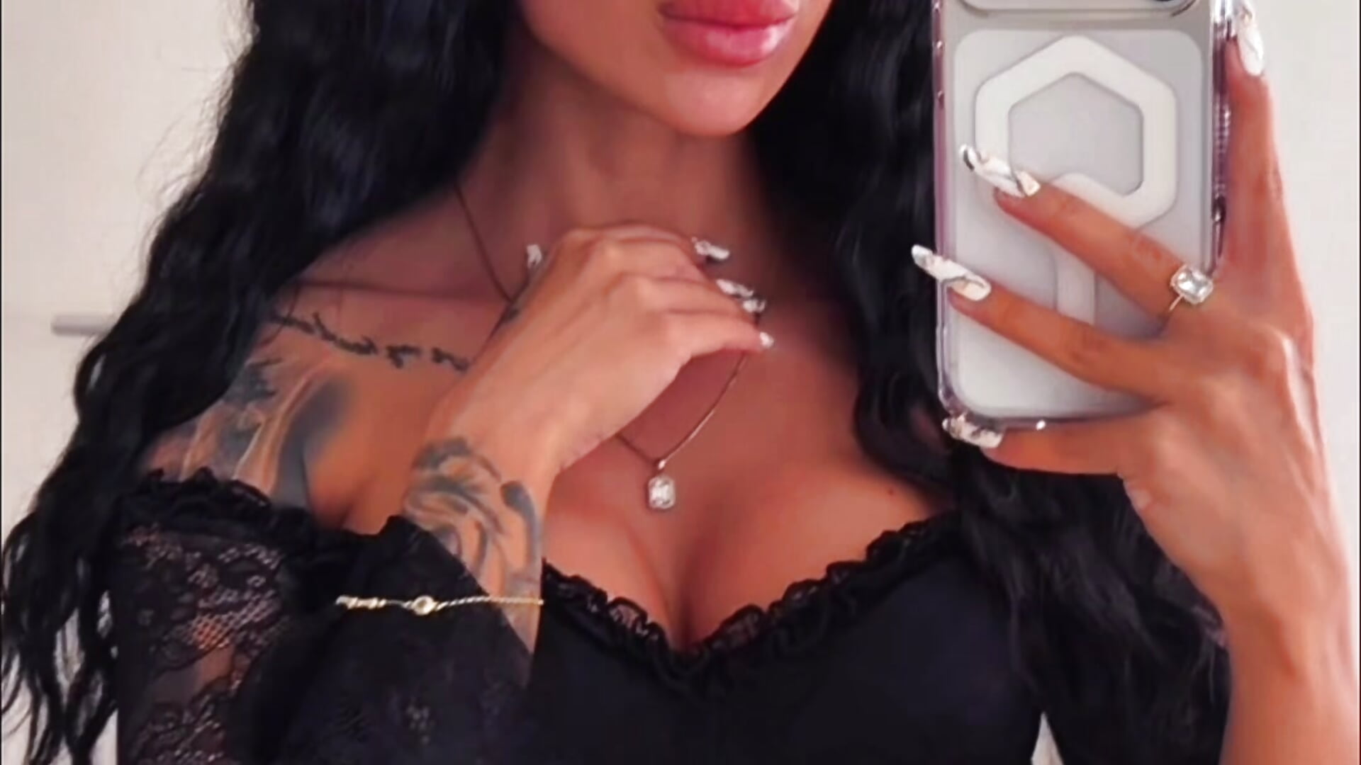 Kiss me😍 - video by Angela_Myst cam model