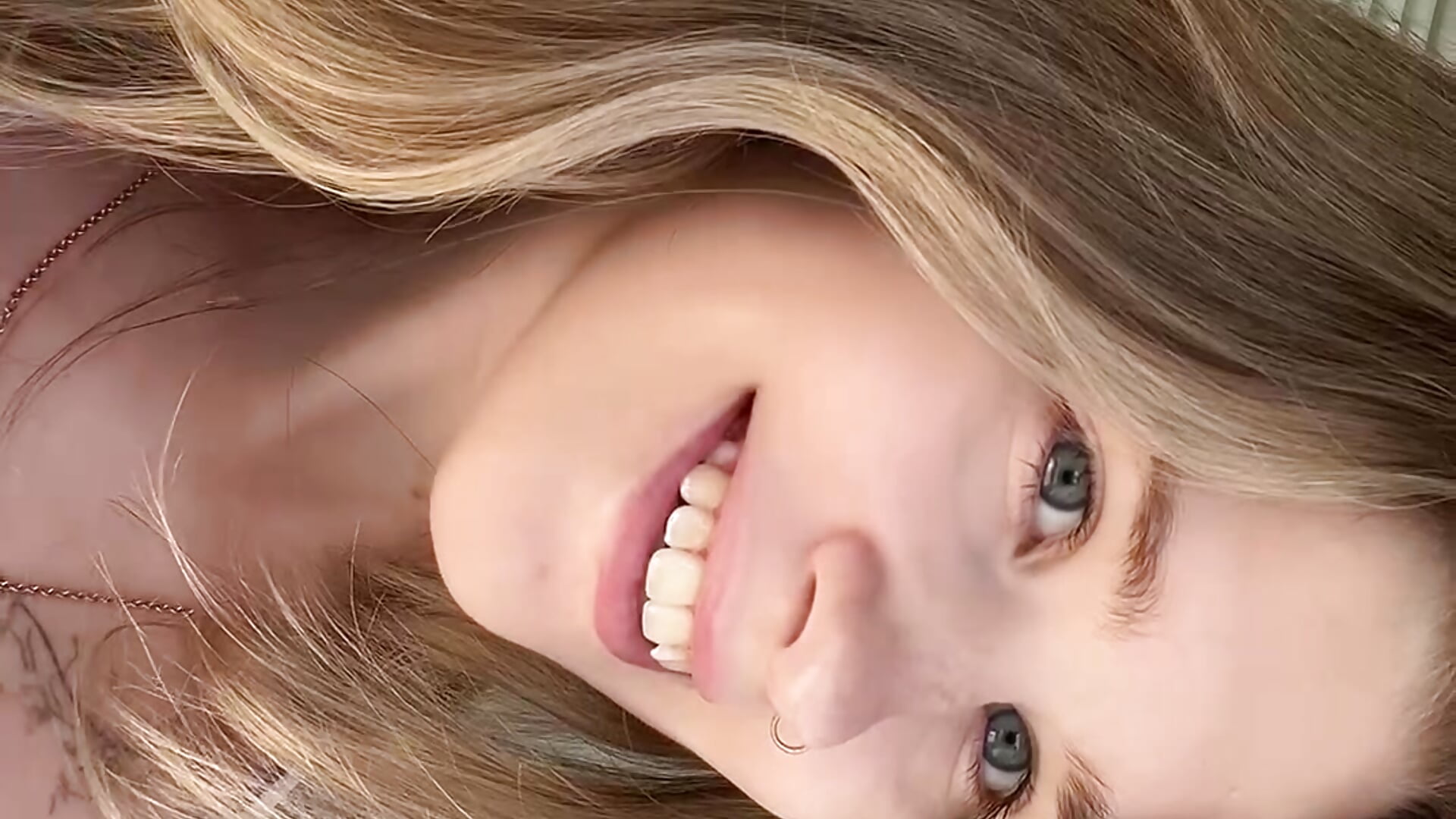 Mrrrr - LinaCristonsen 캠 모델의 동영상