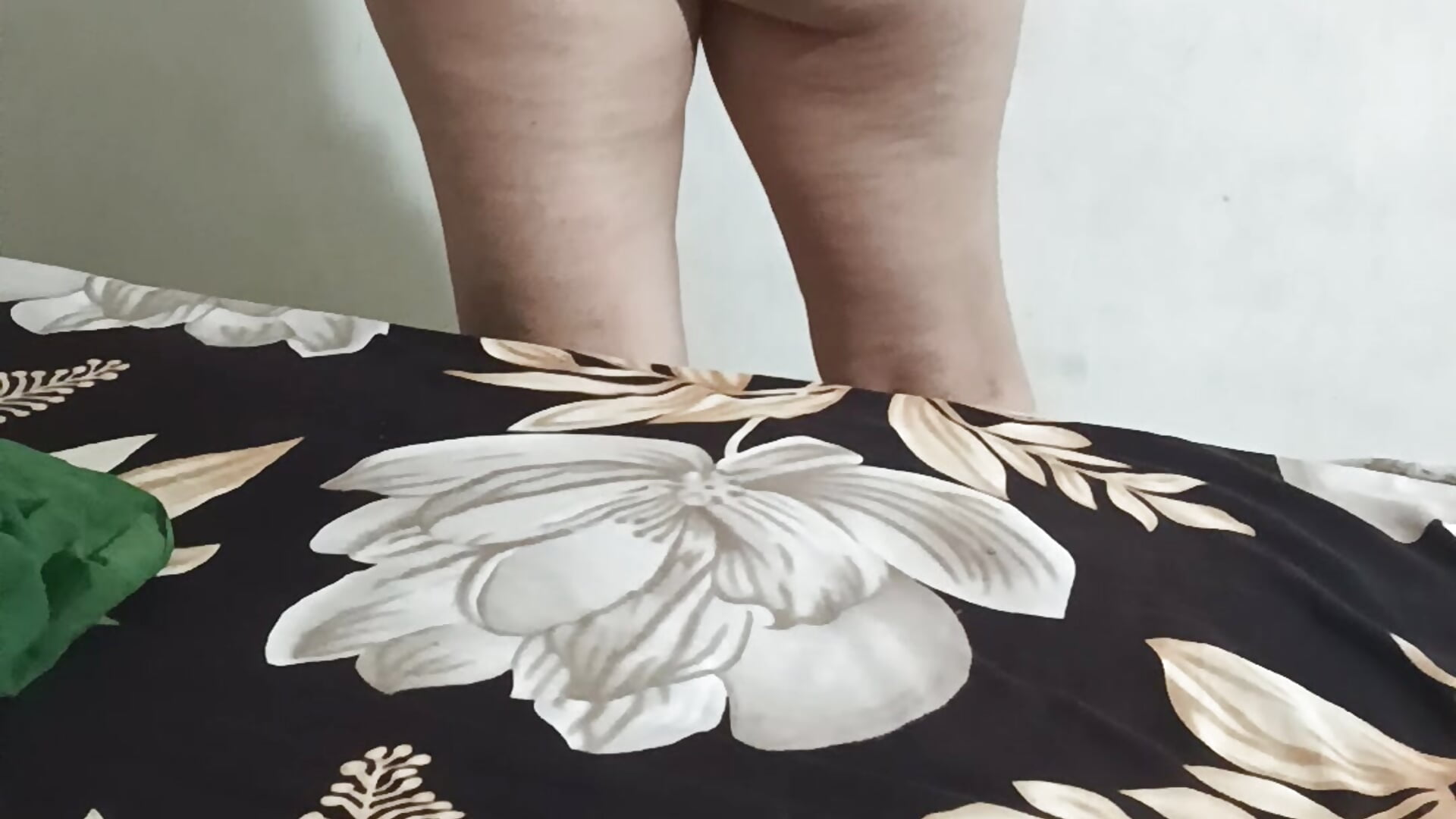 Bhabhi ki gand - video by Payalkumari456 cam model