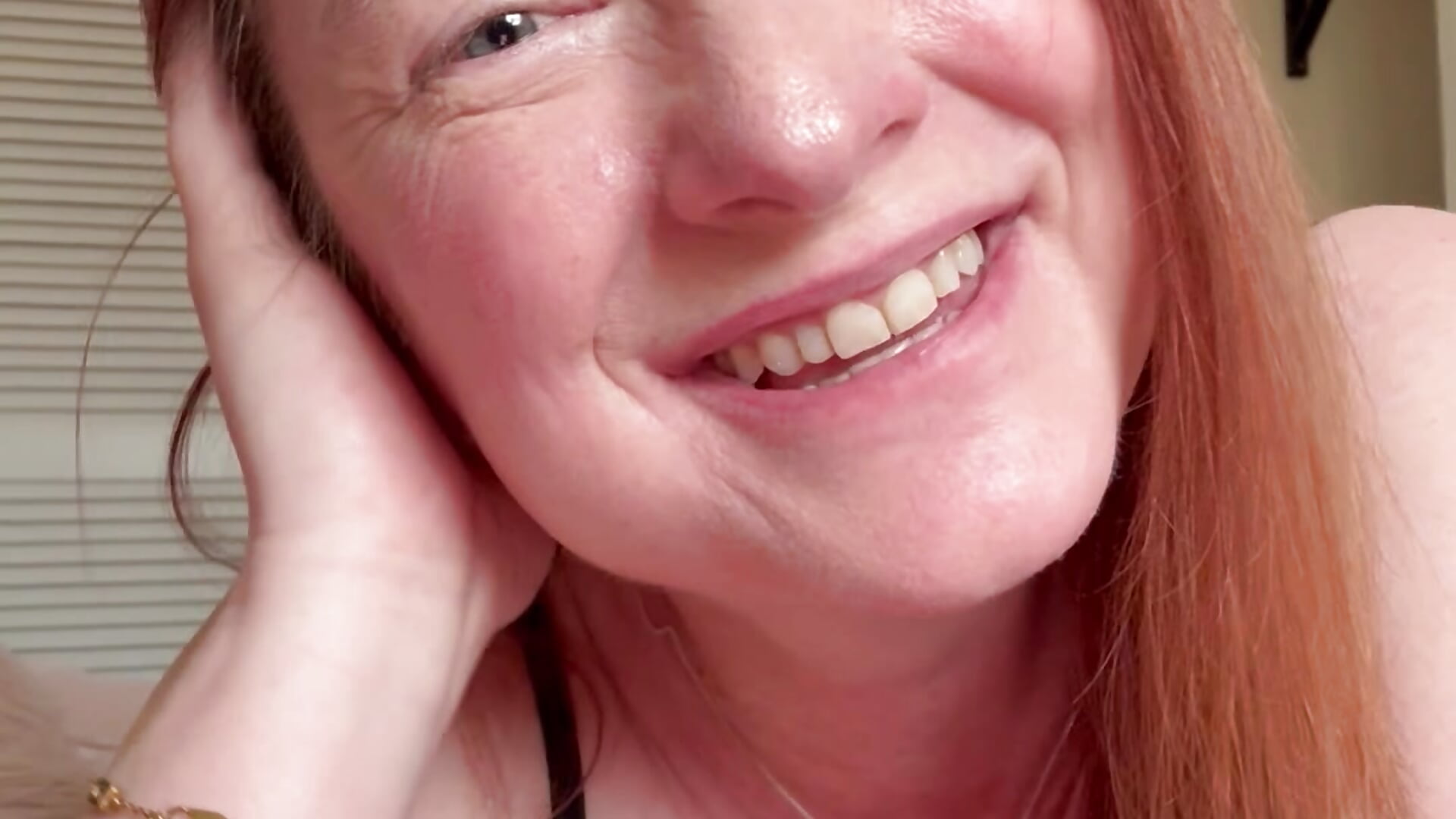 Thoughts - video av LouiseTswing cam-modell