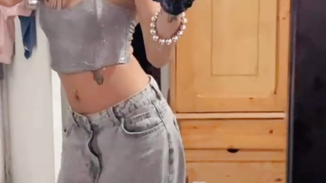 It was time for a change 😋 – видео вебкам-модели Miaa_Thopmson