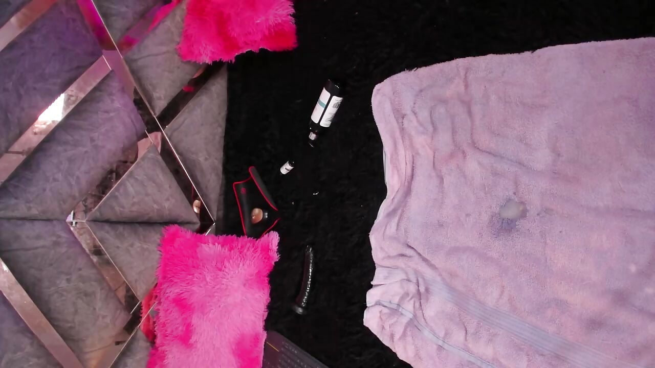 Dirty fart show - video by Cherry_zayden_ cam model