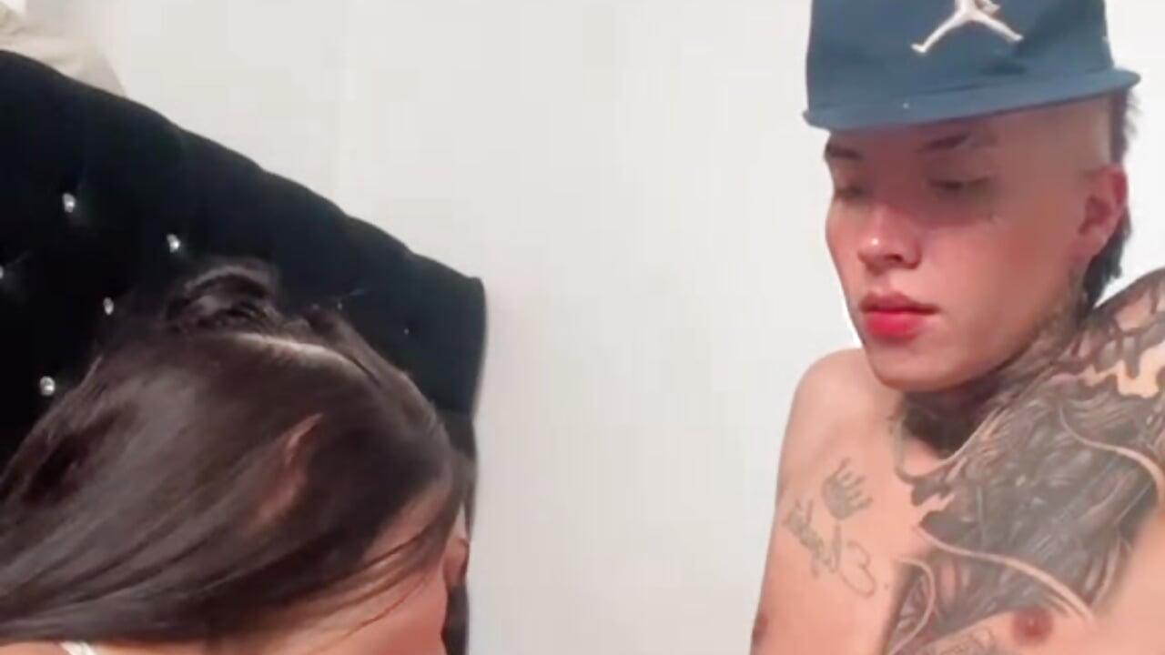 I suck his cock 😳