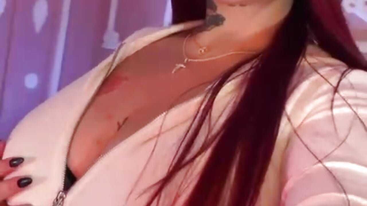Look at this perfect body 😈 - video by TessaRose cam model