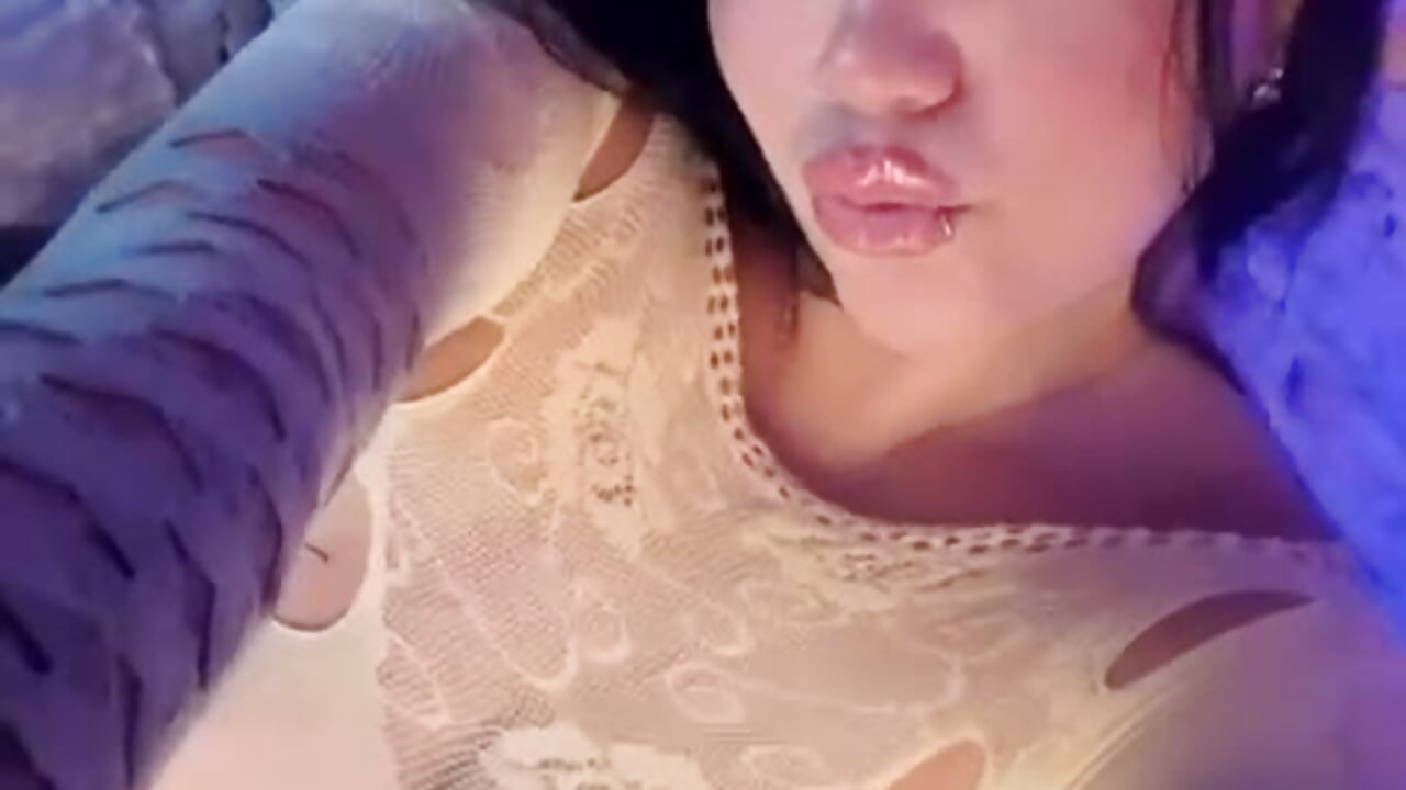 Kisses for you 💋 - video by TessaRose cam model