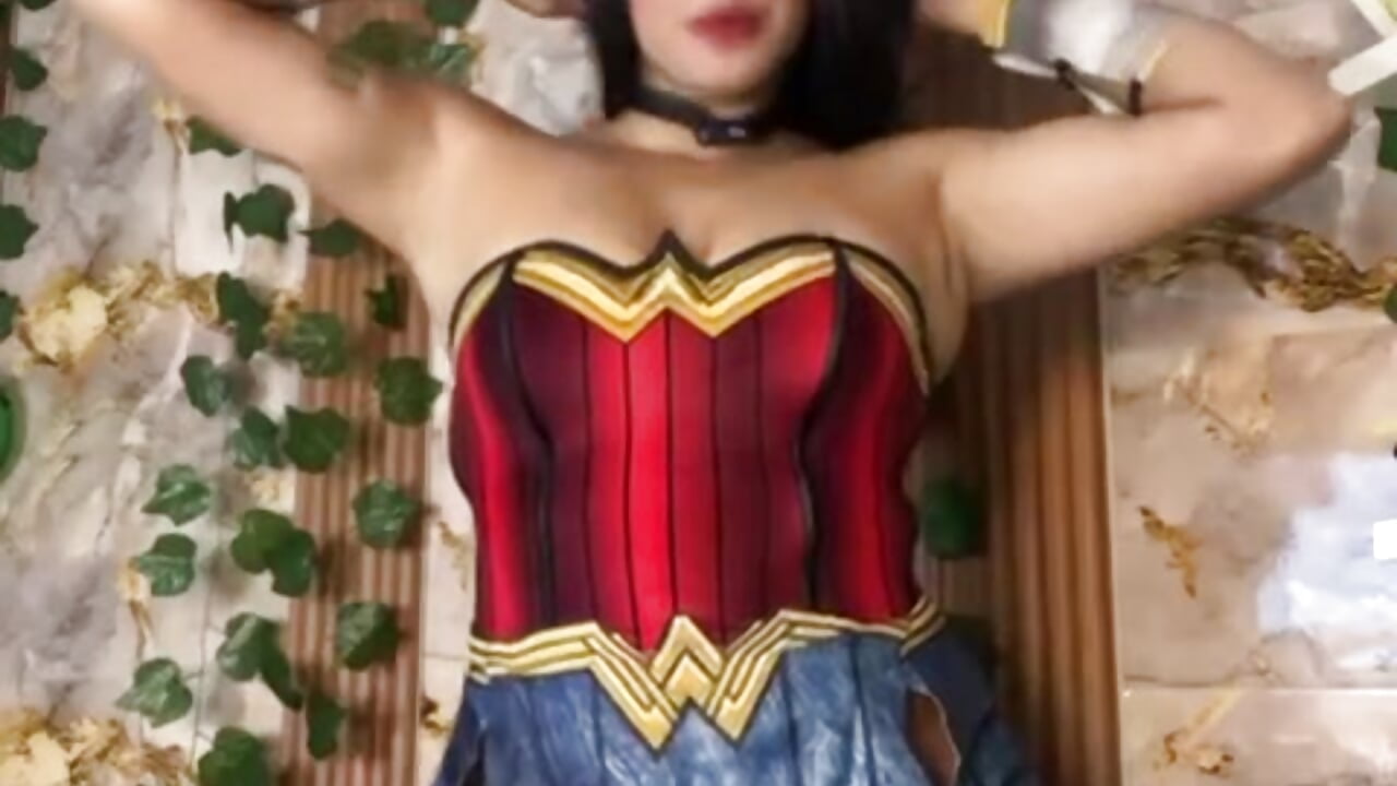 Your super woman is here 😎💋 - video by zoey-fox cam model