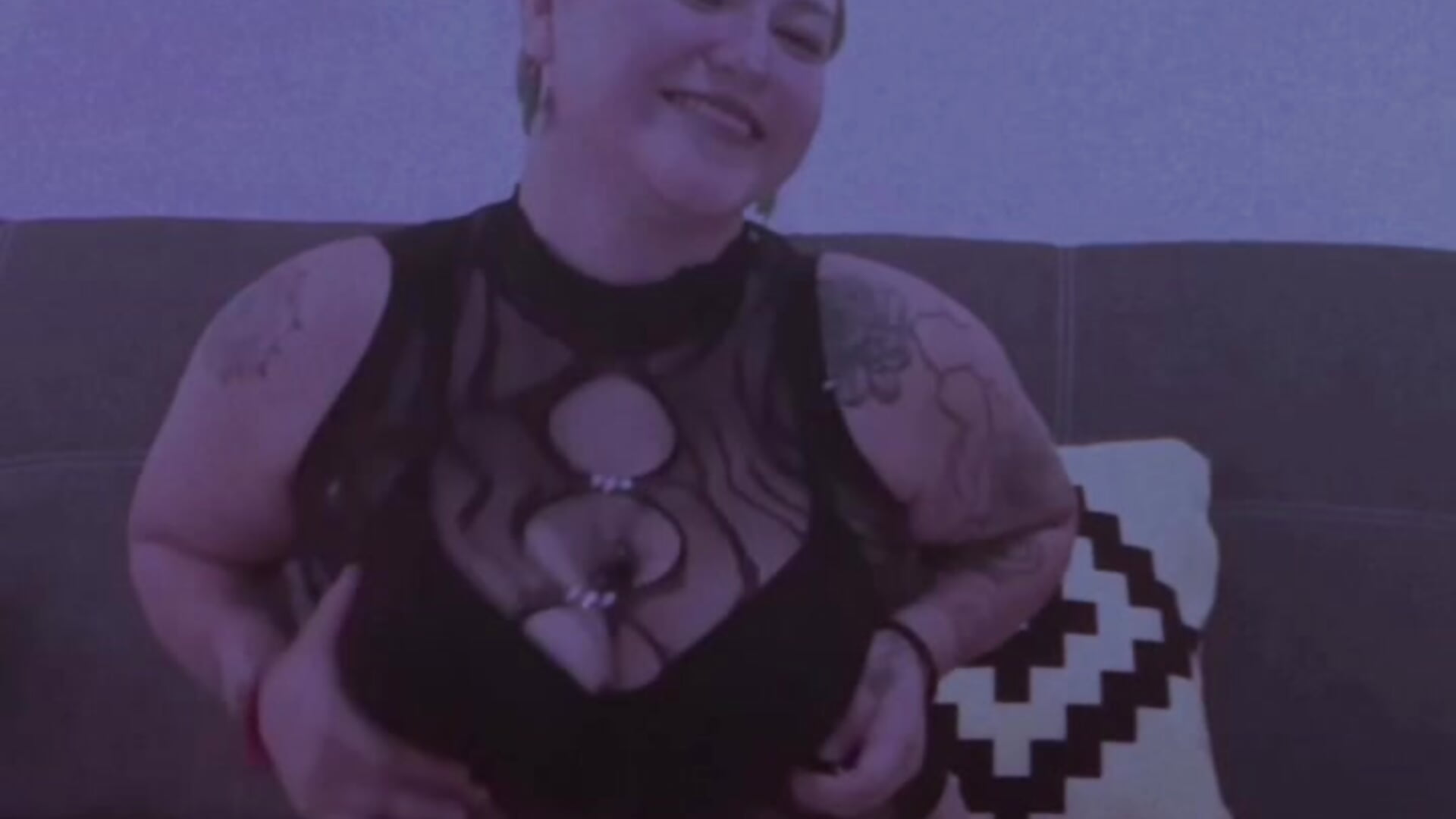 1000026862 - vídeo de la modelo de cam SofKush