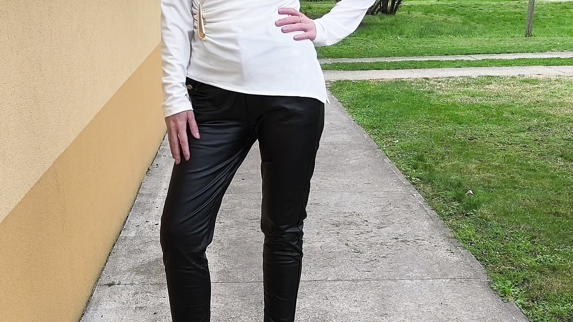 ❤️🤩👑 Mein heutiges neues Outfit ❤️🤩 👑 - vídeo de chillimonia modelo de câmara