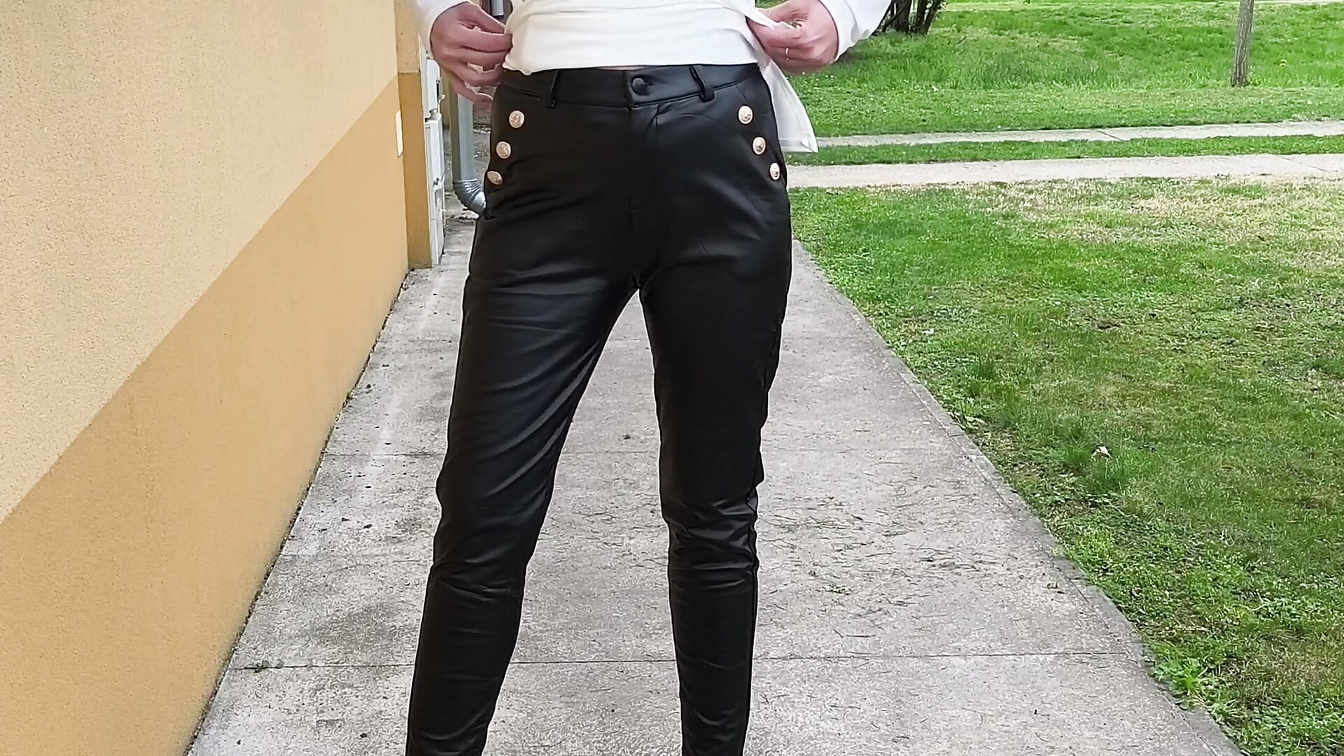 ❤️🤩👑 Mein heutiges neues Outfit ❤️🤩 👑 - Video von chillimonia Cam-Model