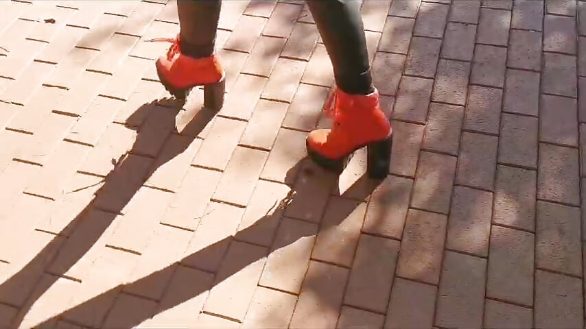 Spaziergang - chillimonia 캠 모델의 동영상