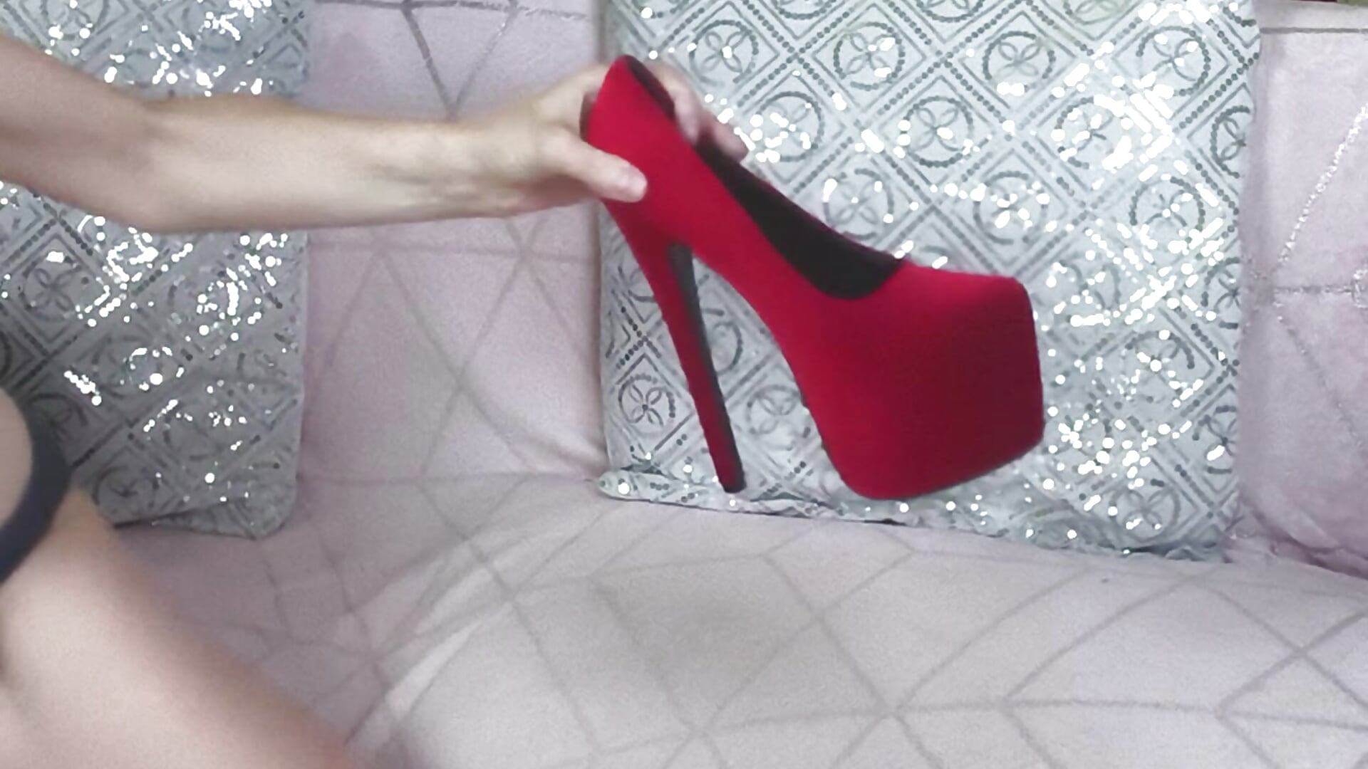 Kurzclip 💋👑High Heel Präsentation 💋👑 - vídeo de la modelo de cam chillimonia